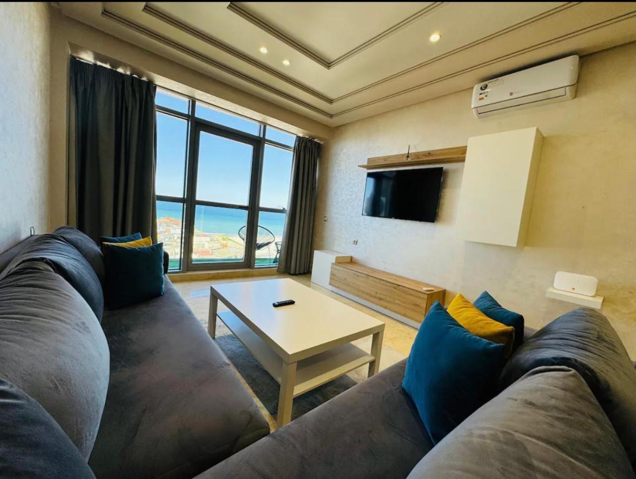 Seafront 2 Bedrooms Flat Apartamento *