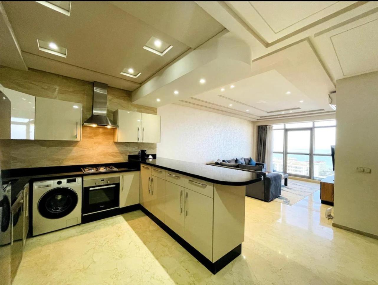 Seafront 2 Bedrooms Flat Apartamento *